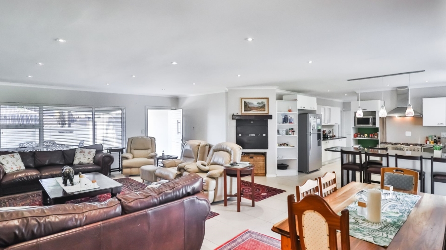 3 Bedroom Property for Sale in Stilbaai Wes Western Cape